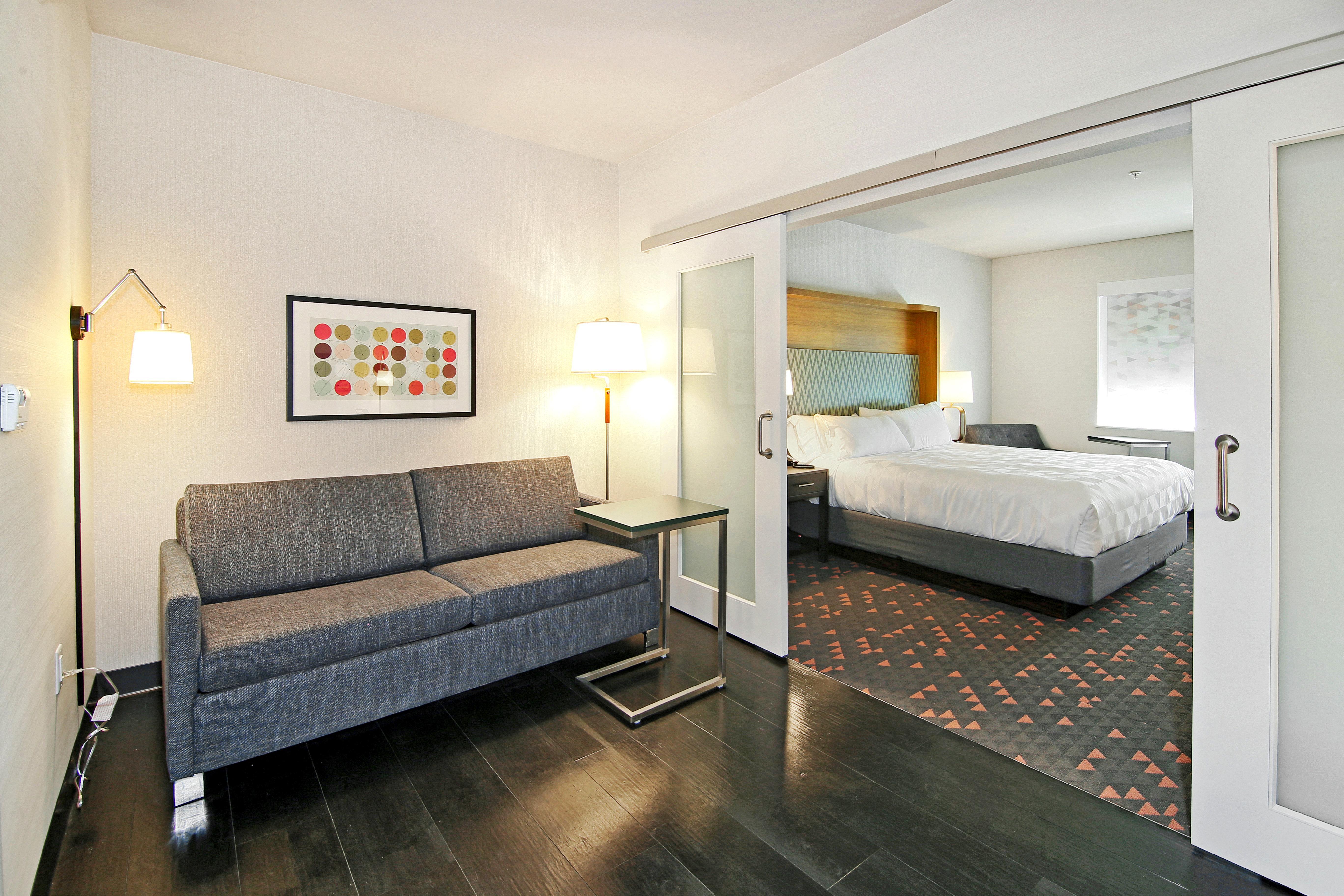 Holiday Inn Hotel & Suites - Calgary Airport North By Ihg Buitenkant foto