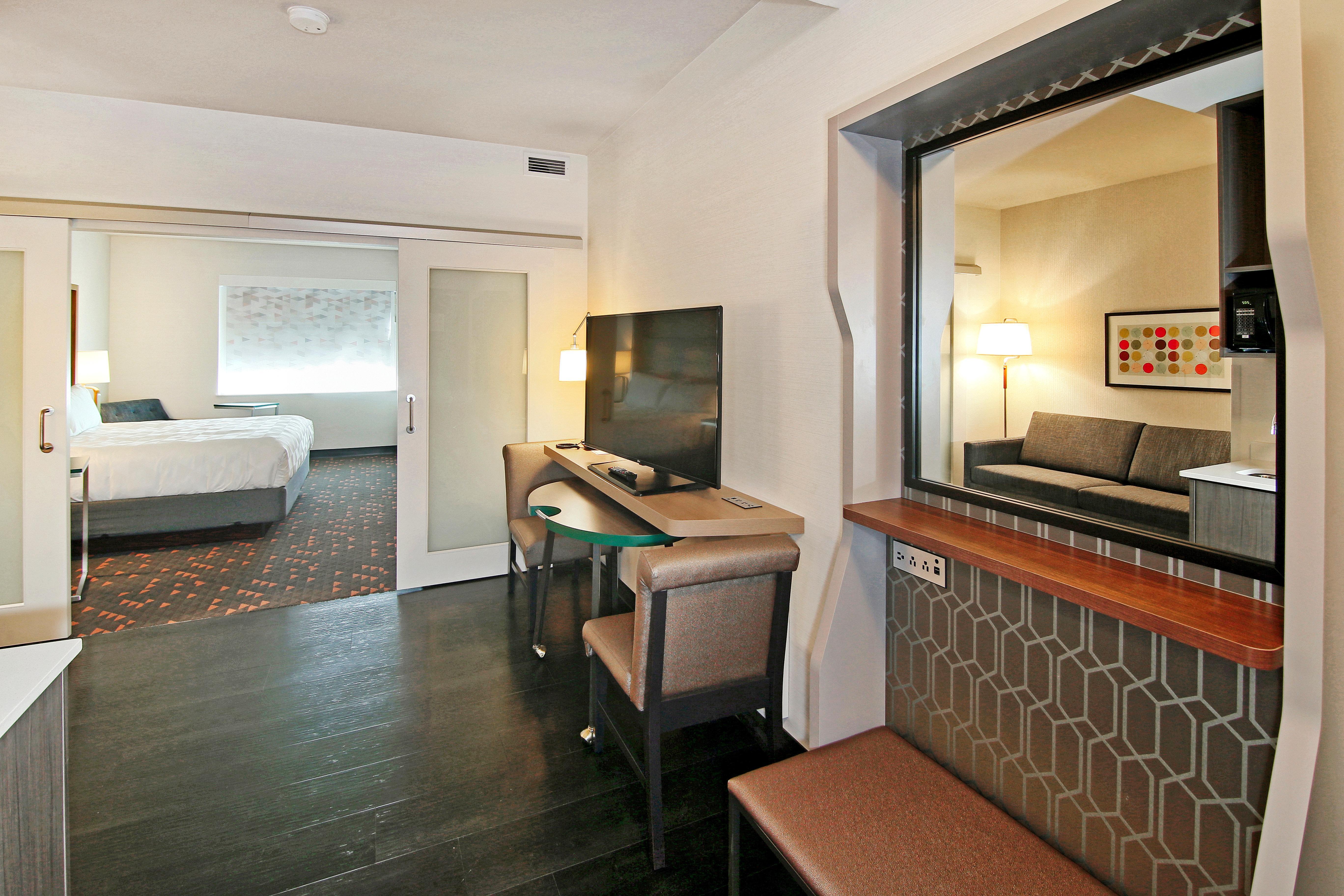 Holiday Inn Hotel & Suites - Calgary Airport North By Ihg Buitenkant foto