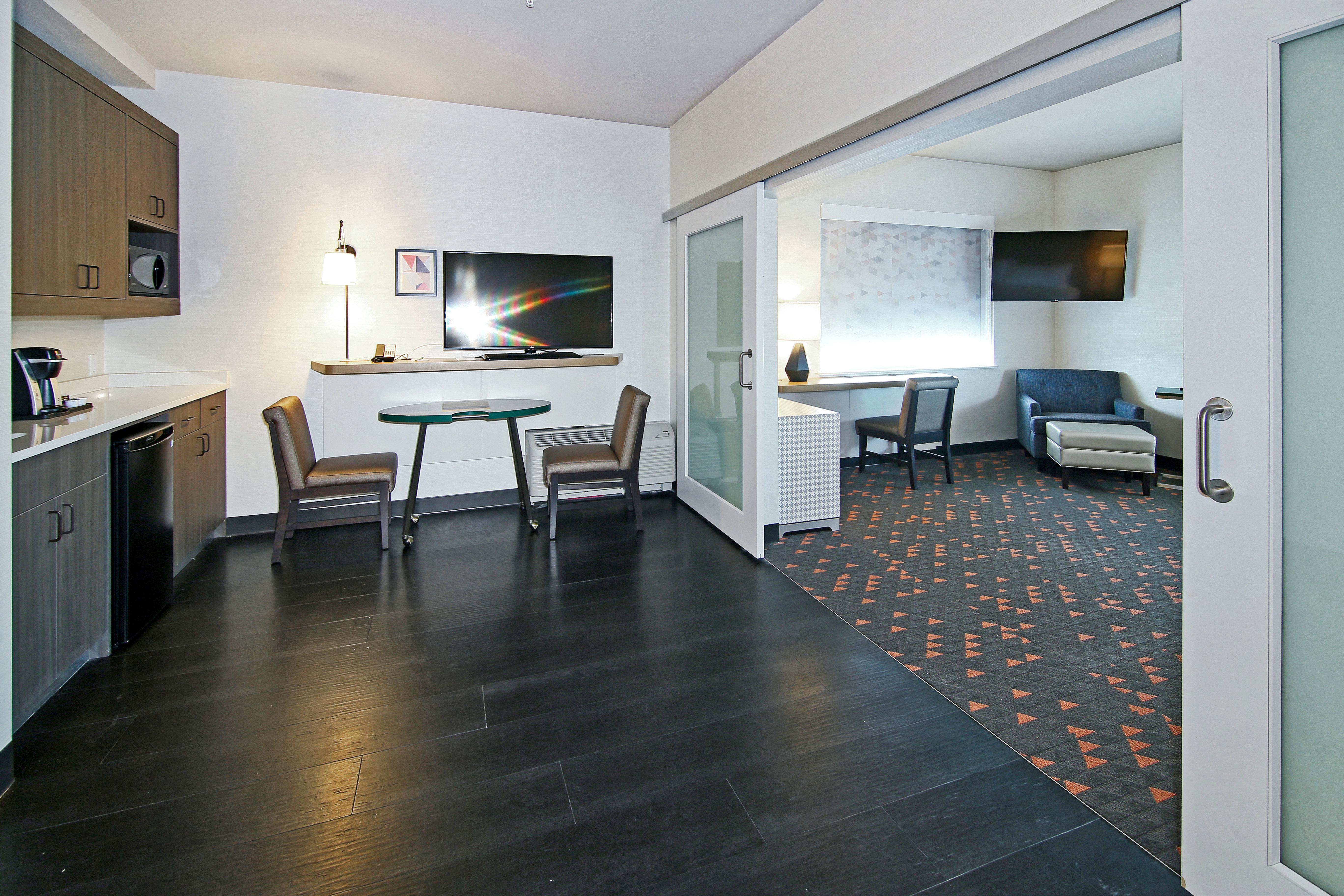 Holiday Inn Hotel & Suites - Calgary Airport North By Ihg Buitenkant foto