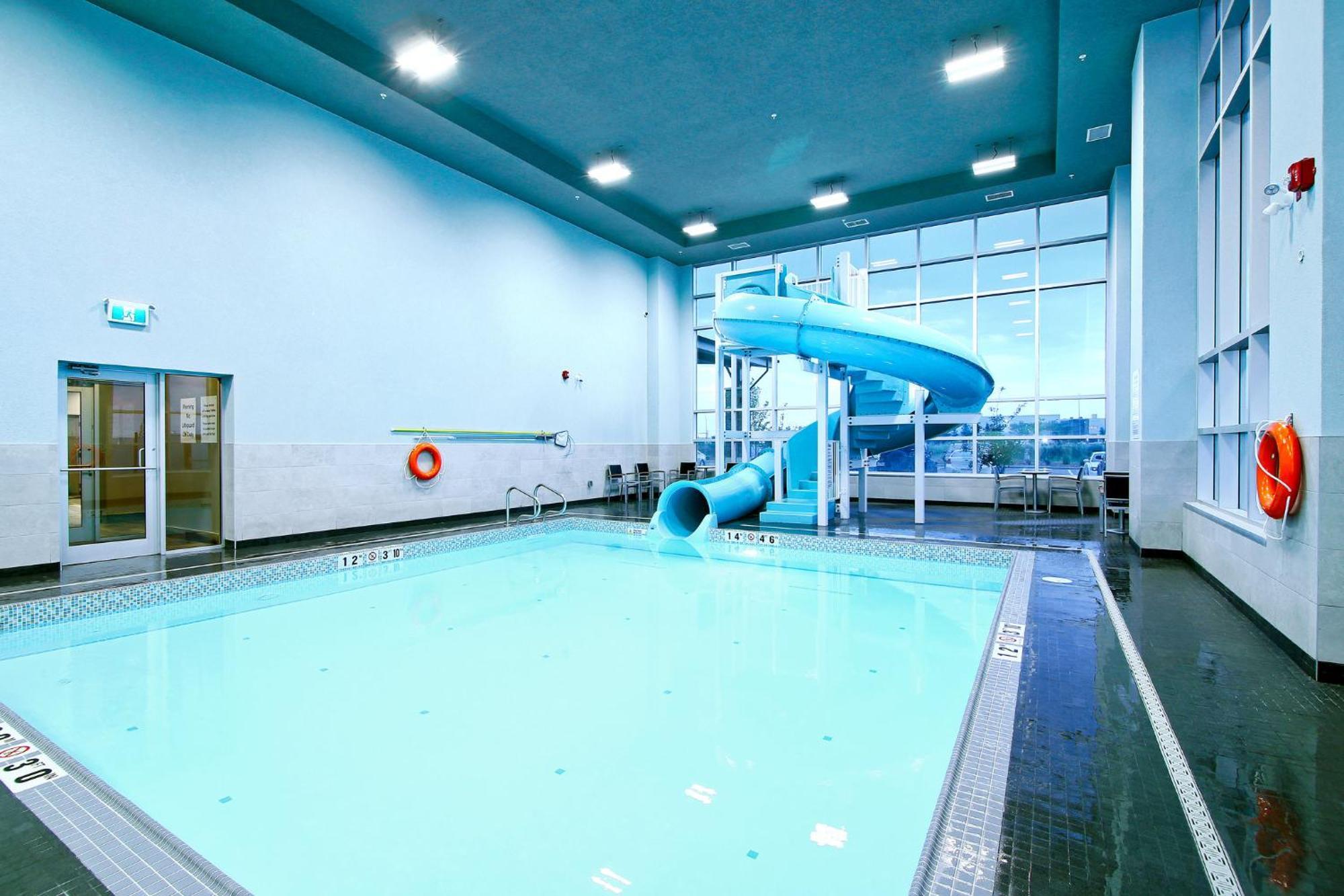 Holiday Inn Hotel & Suites - Calgary Airport North By Ihg Buitenkant foto