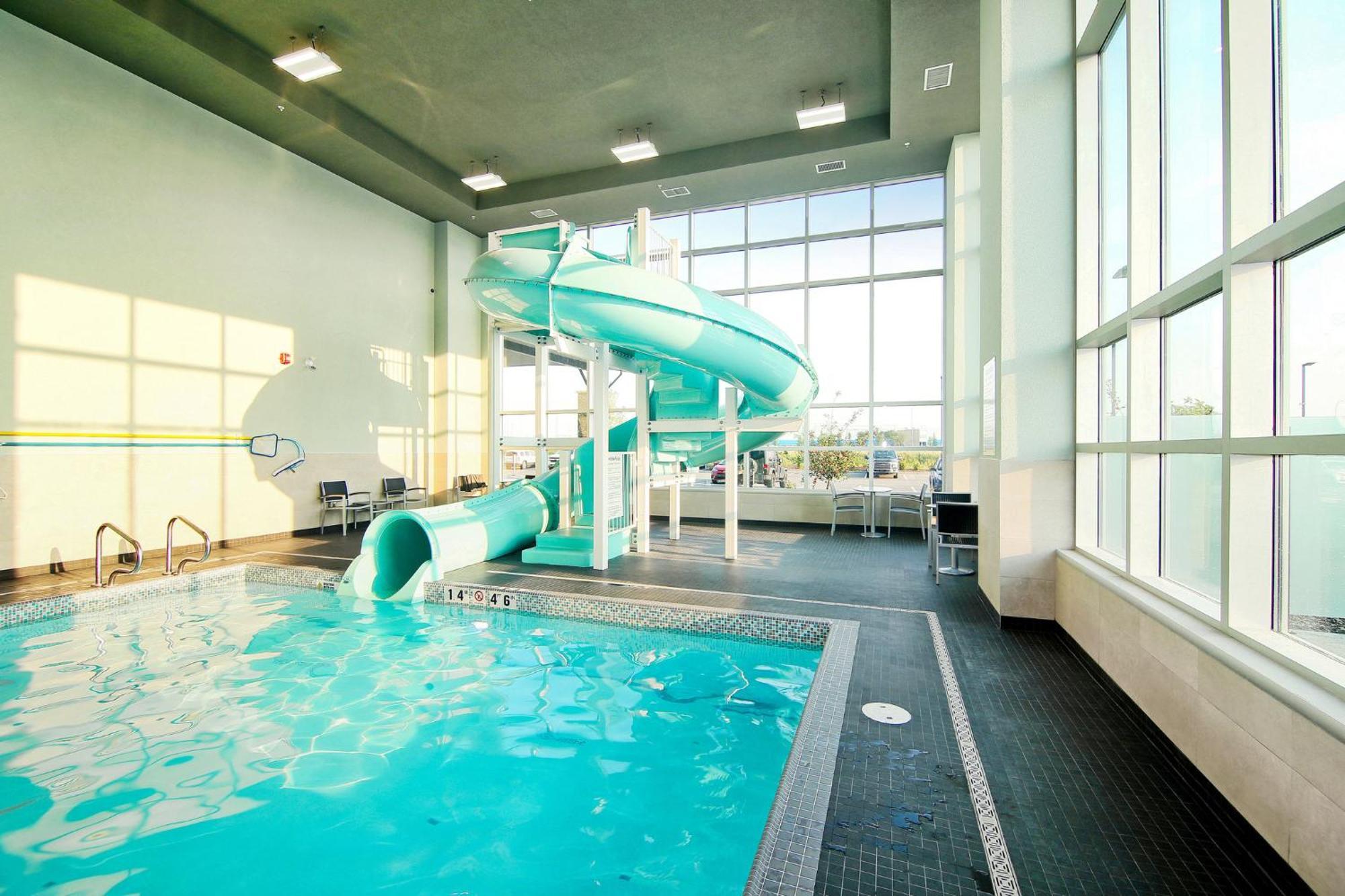 Holiday Inn Hotel & Suites - Calgary Airport North By Ihg Buitenkant foto
