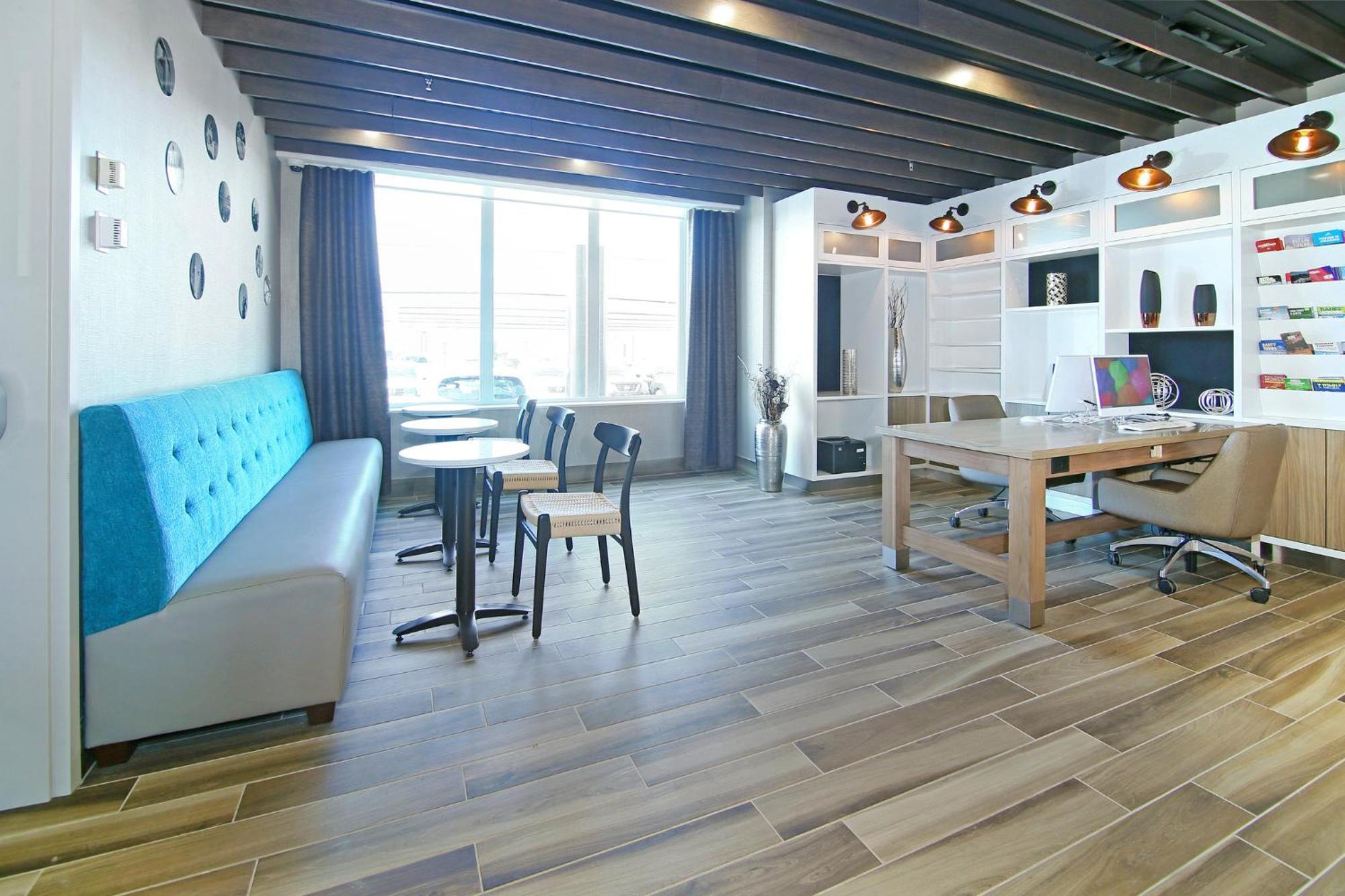 Holiday Inn Hotel & Suites - Calgary Airport North By Ihg Buitenkant foto